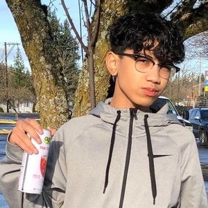 Meet your Posher, Ali